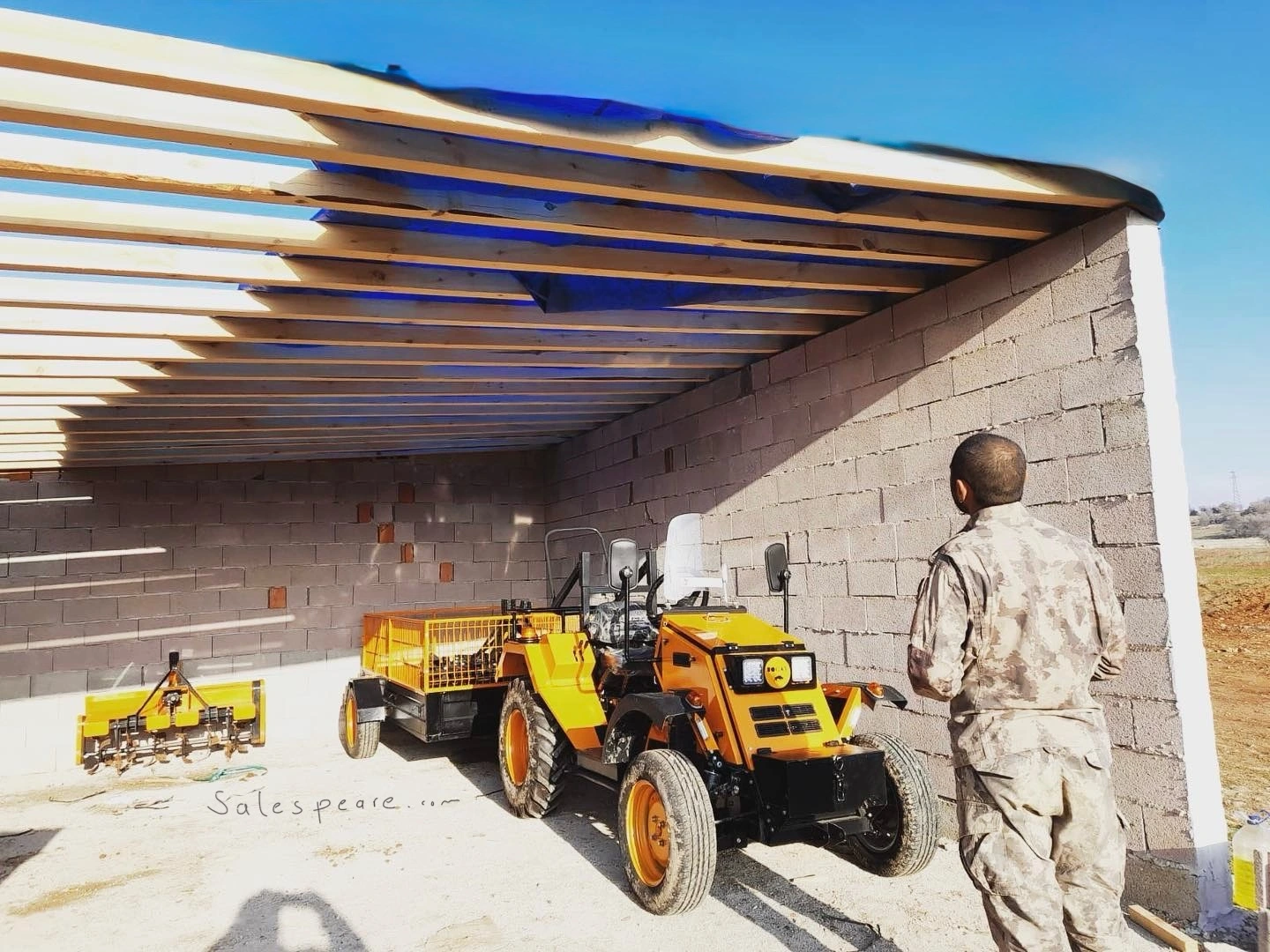 Mini tractor with trailer attachment