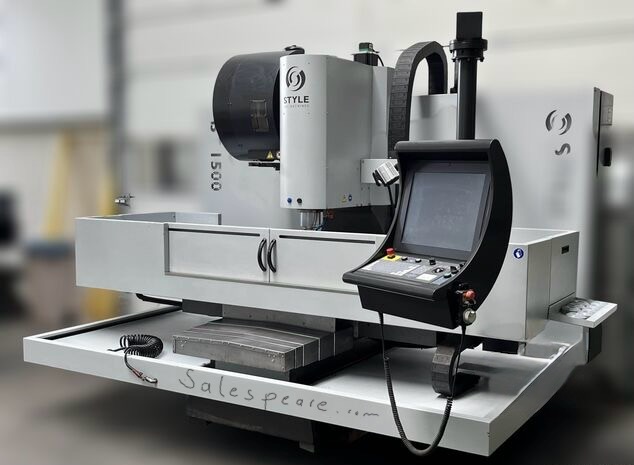 Used CNC milling machine for sale in the UAE