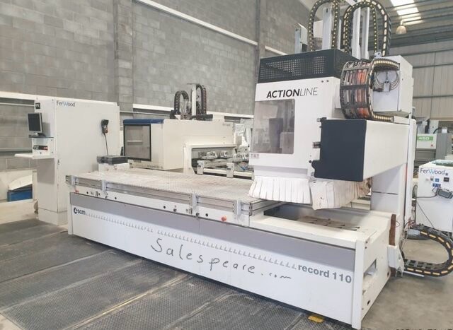 Used CNC router machine for sale in the UAE